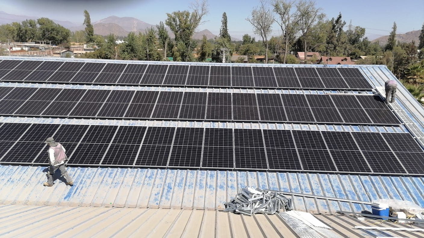 Proyecto solar AISLANTES MODOPACK LIMITADA